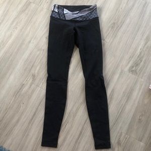 Lululemon leggings size 4